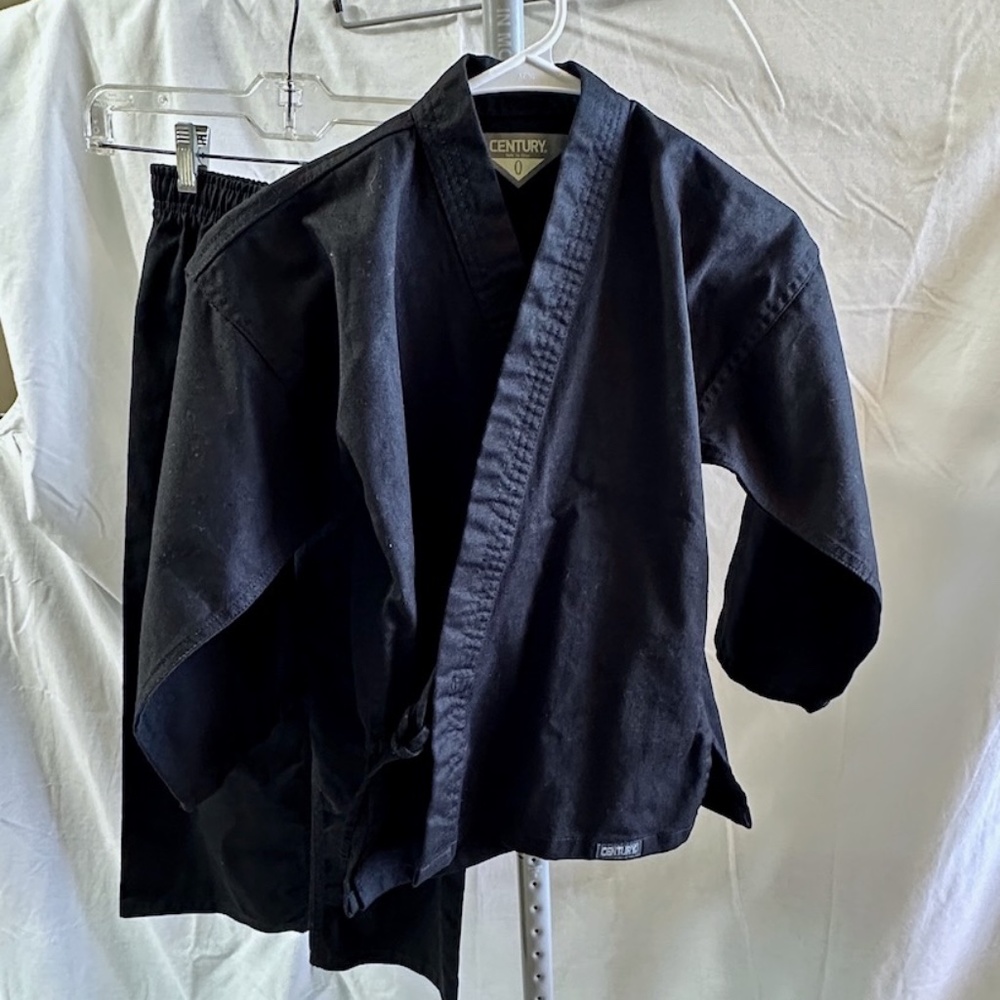 Century Martial Arts Student Uniform Solid Black Child Size (4/5) Jacke+Pants